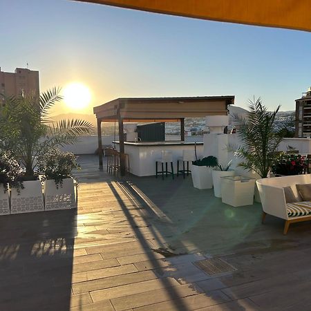 베니돔 Atico Con Enorme Terraza Y Chill Out Particular 아파트 외부 사진