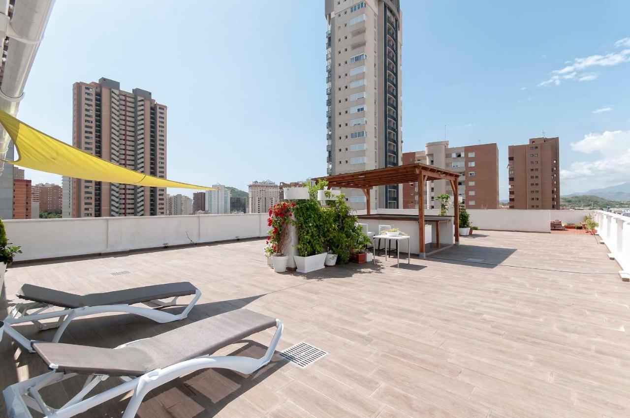 베니돔 Atico Con Enorme Terraza Y Chill Out Particular 아파트 외부 사진